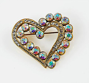 PA540: Austrian Crystal Heart Pin
