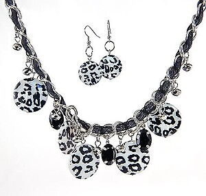 SN243: Exotic Animal Print Set