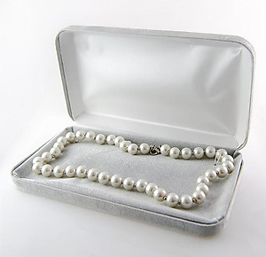 NA08CL: Glass Pearl Necklace 