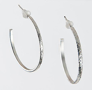 EA568: Silver Hoop Earrings