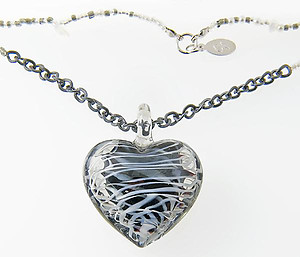 NA209: Black & White Murano Glass Heart Necklace