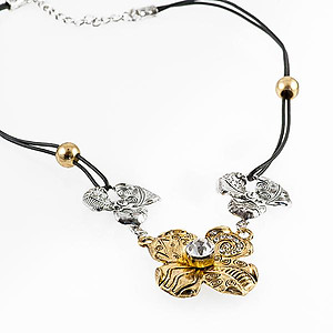 NA241: Floral Multi Tone Necklace