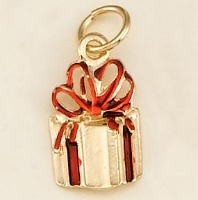 CH188: Gift Box Charm in Gold