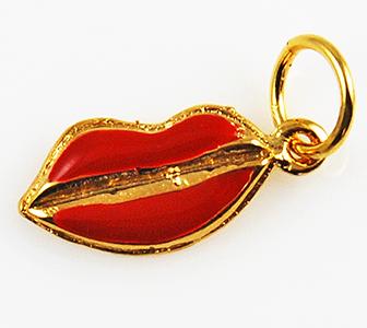 CH205R: Red Lips Charm in Gold or Silver