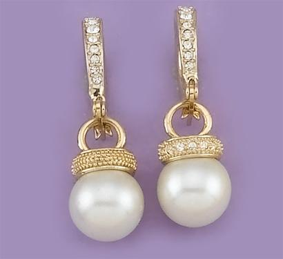 EA433: Pearl & Crystal Gold Earrings