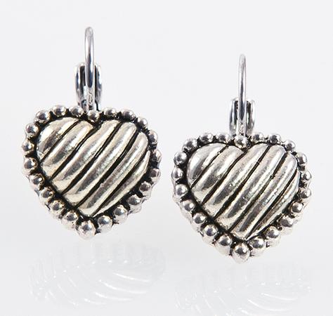 EA299: Silver Dangel Heart Earrings