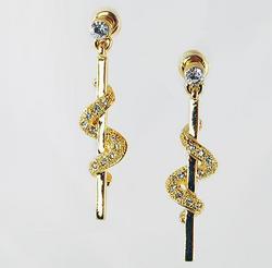 EA496: Tiffany Style Earrings in Gold 