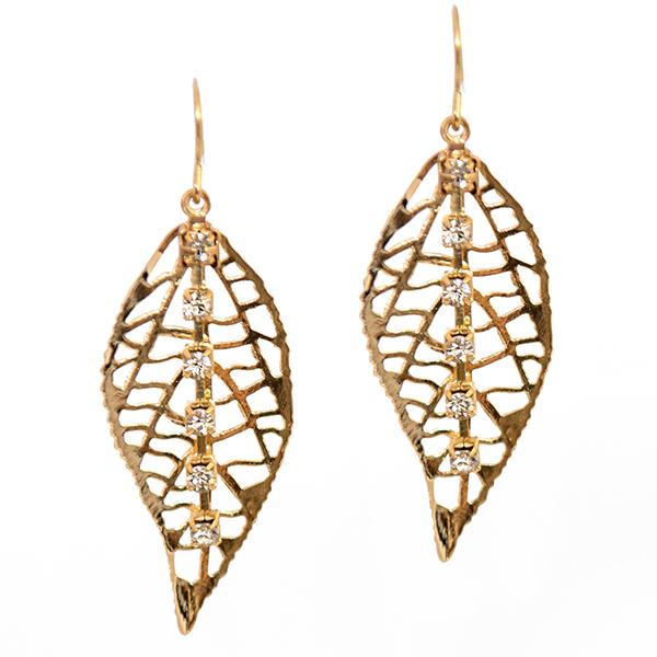 EA672: Elegant Gold or Silver Leaf Earrings