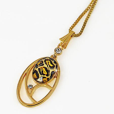 NA484: Exotic Gold Crystal Oval Necklace