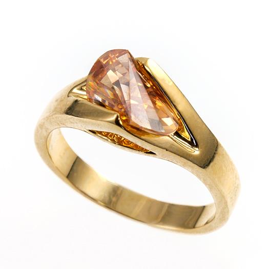RA101: Amber Fantasy Ring in Gold