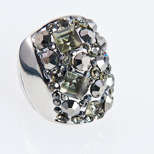 RA132: Silver Black Diamond Cluster Ring