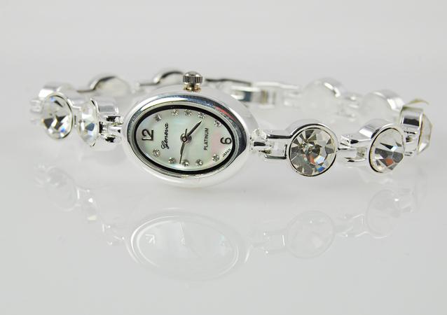 WA90: Austrian Crystal Oval Bracelet Watch